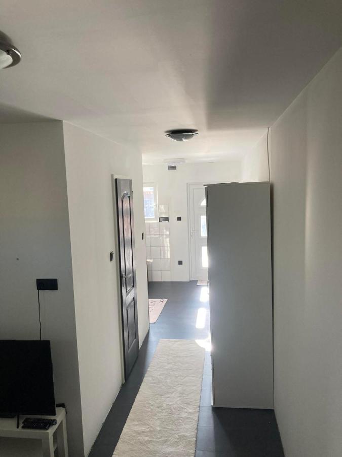 אפרטהוטל Cegléd Arany Apartman מראה חיצוני תמונה